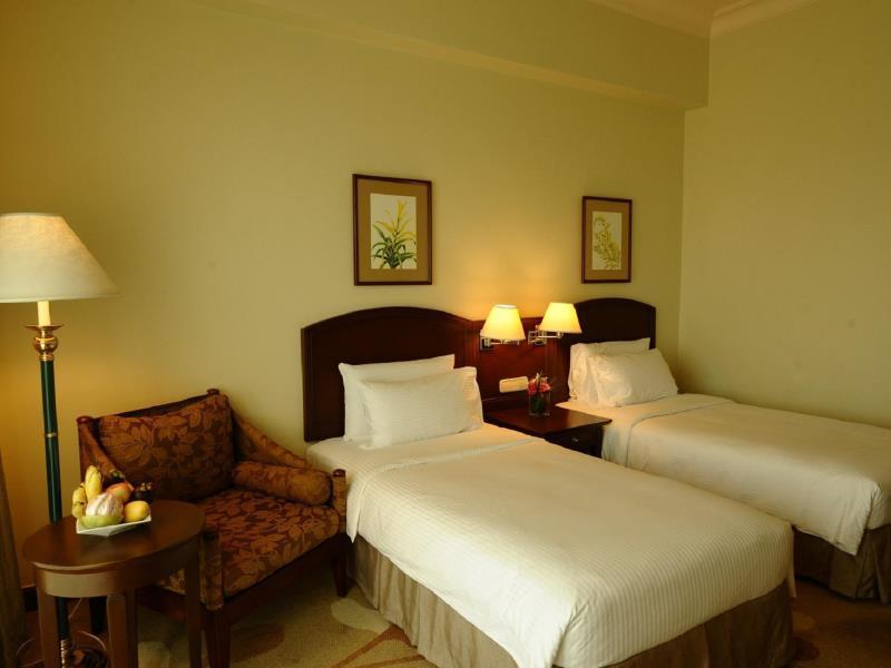 Marco Polo Davao Hotel Exterior photo A room at the hotel