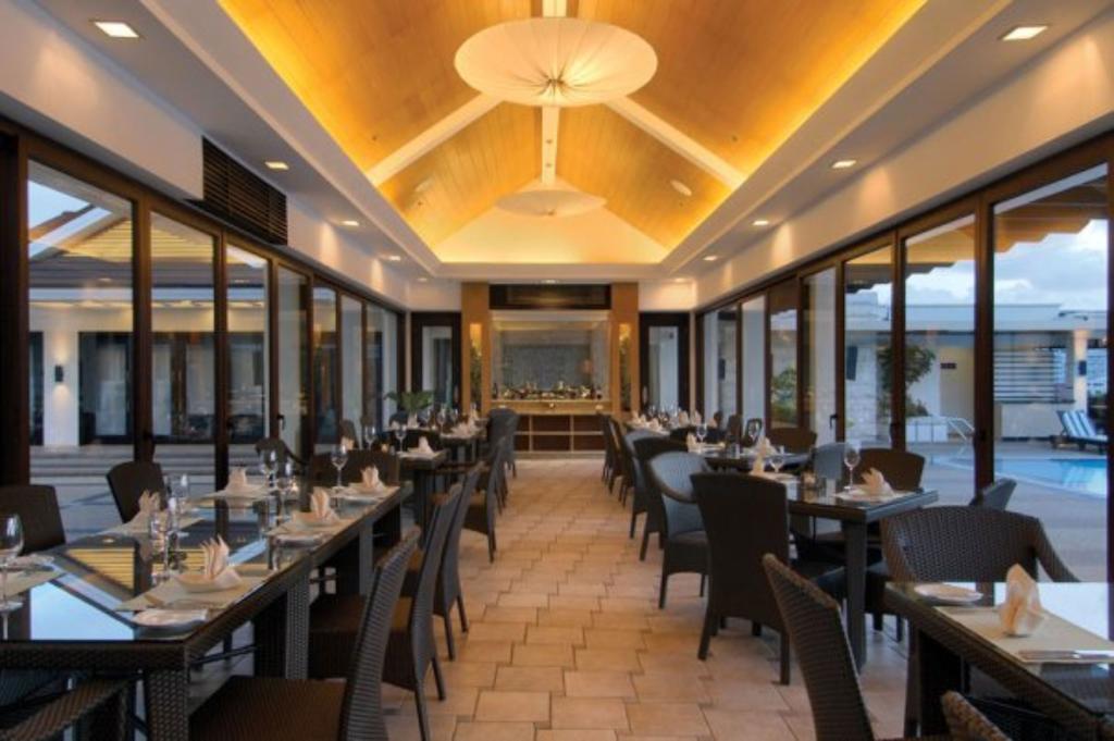 Marco Polo Davao Hotel Exterior photo The restaurant