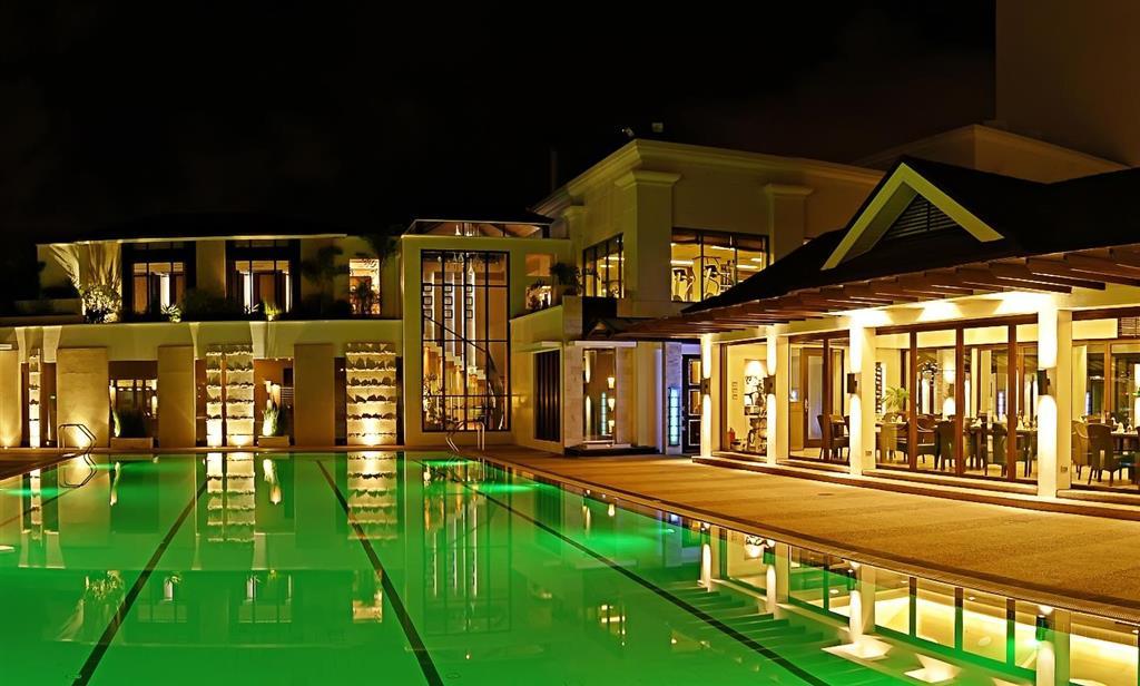 Marco Polo Davao Hotel Exterior photo The pool at the Royal Villa
