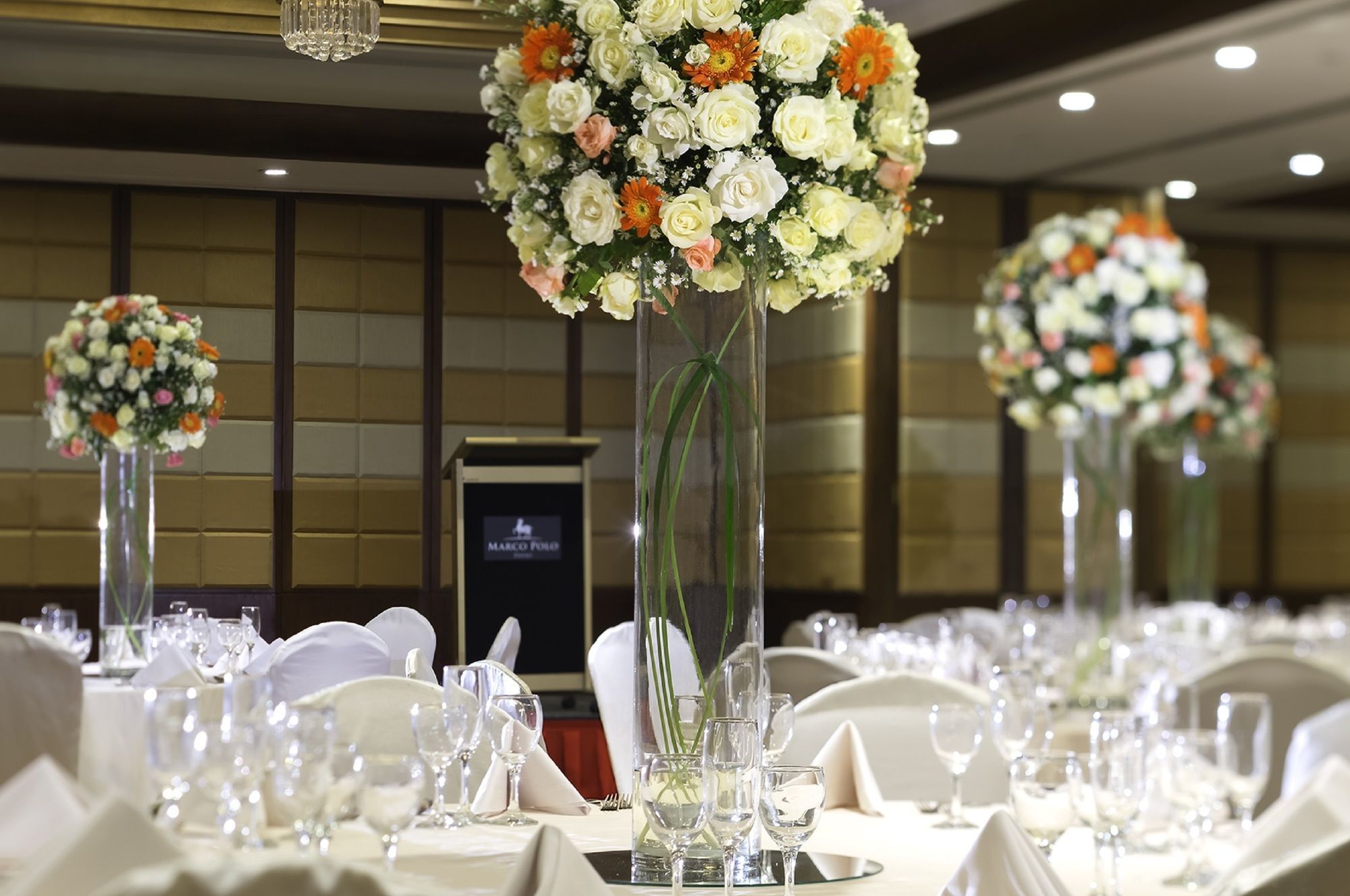 Marco Polo Davao Hotel Exterior photo A wedding reception at the Mandarin Oriental, Bangkok